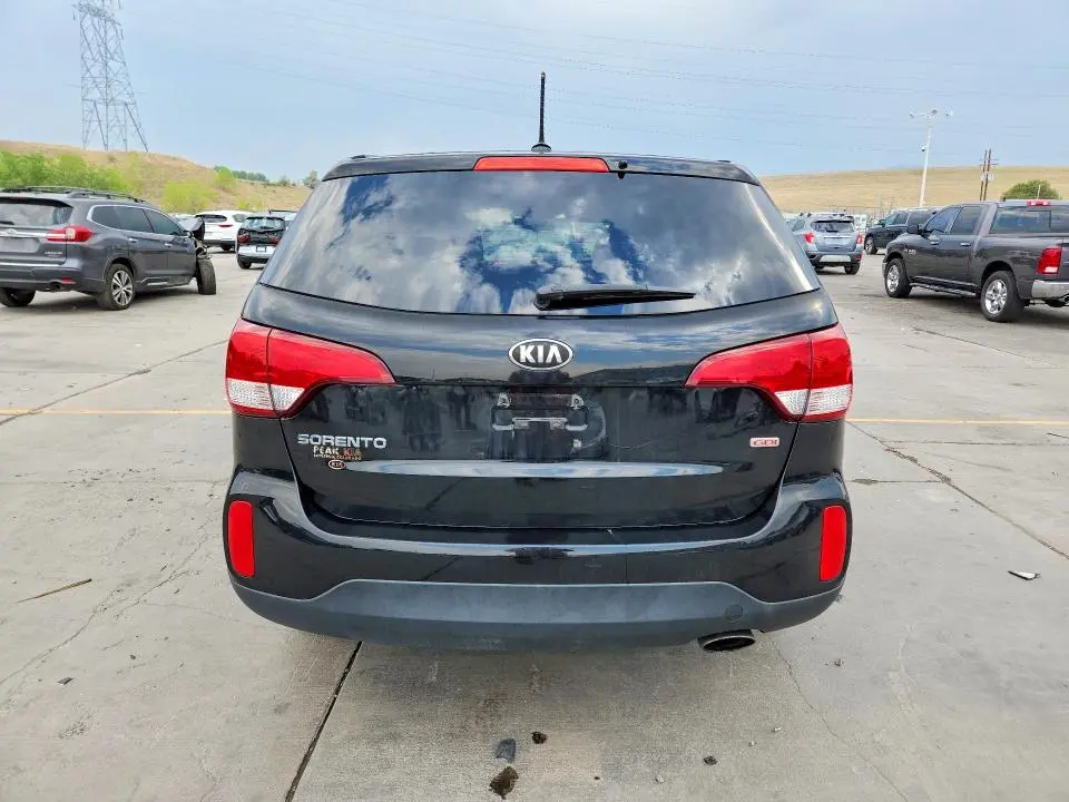 2014 KIA SORENTO LX  