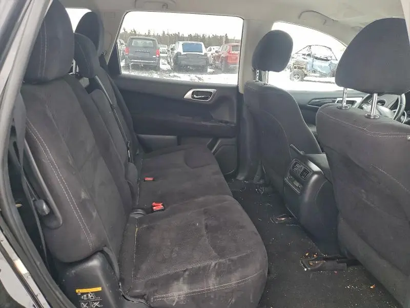 2015 NISSAN PATHFINDER S  