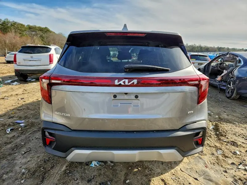 2025 KIA SELTOS LX  
