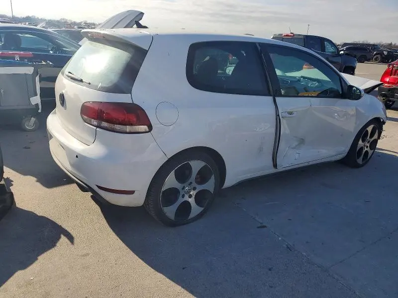 2011 VOLKSWAGEN GTI   