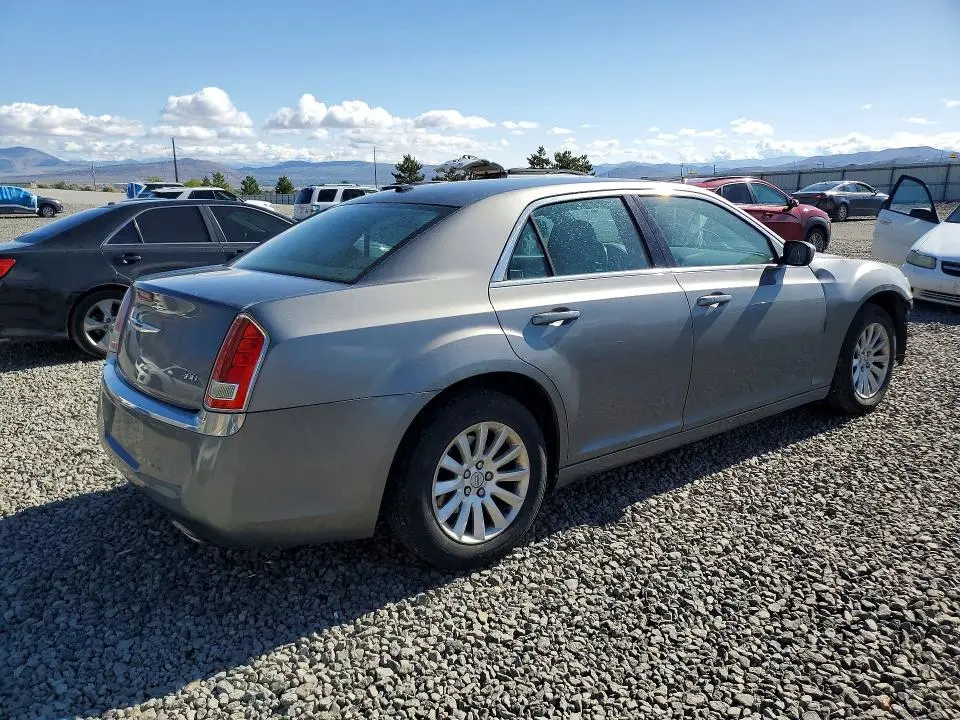 2011 CHRYSLER 300   