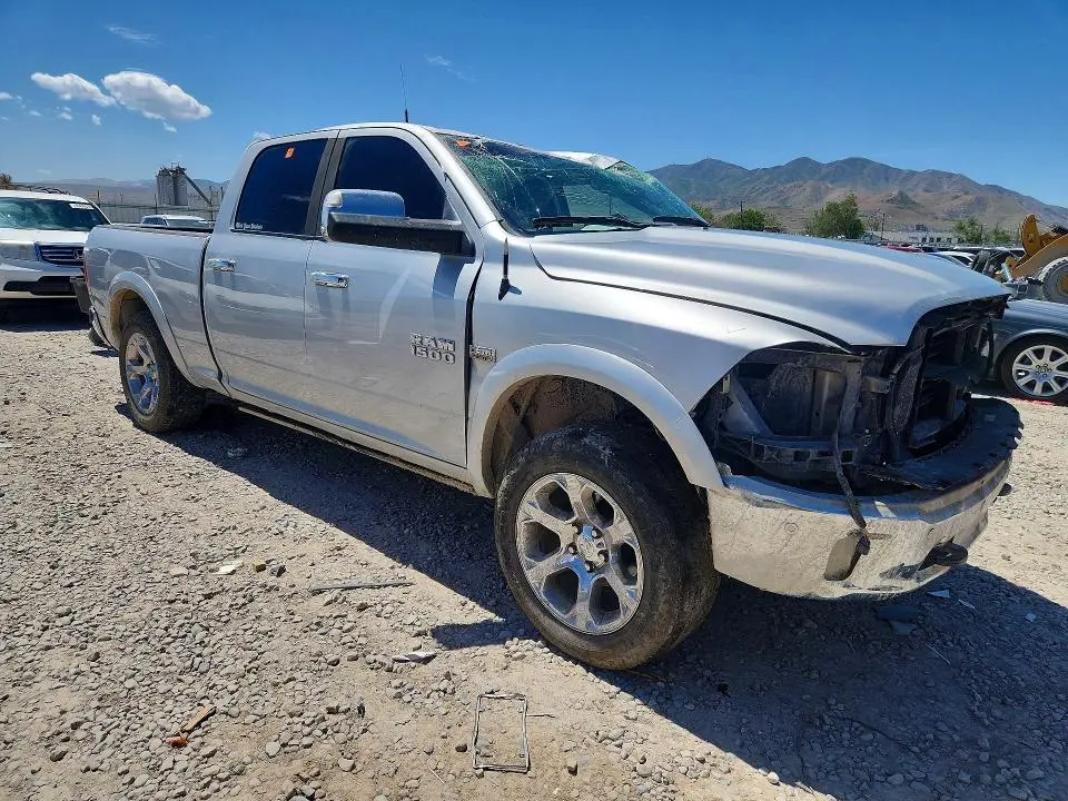 2016 RAM 1500 LARAMIE  