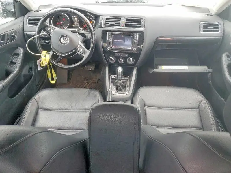 2016 VOLKSWAGEN JETTA SEL  