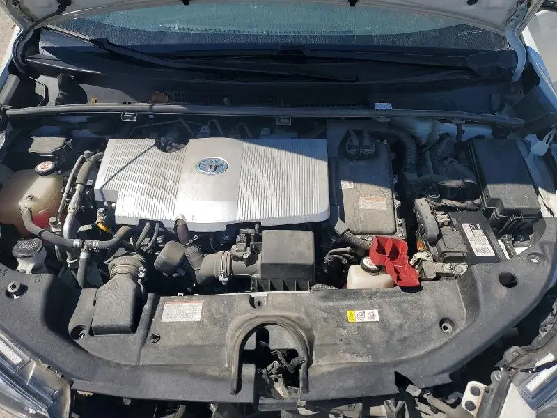 2019 TOYOTA PRIUS LE AWD-E  