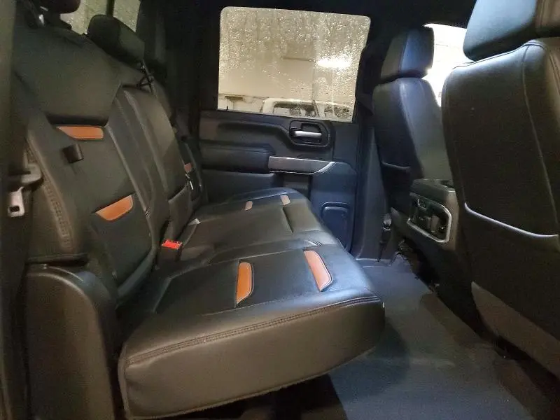 2020 GMC SIERRA K2500 AT4  