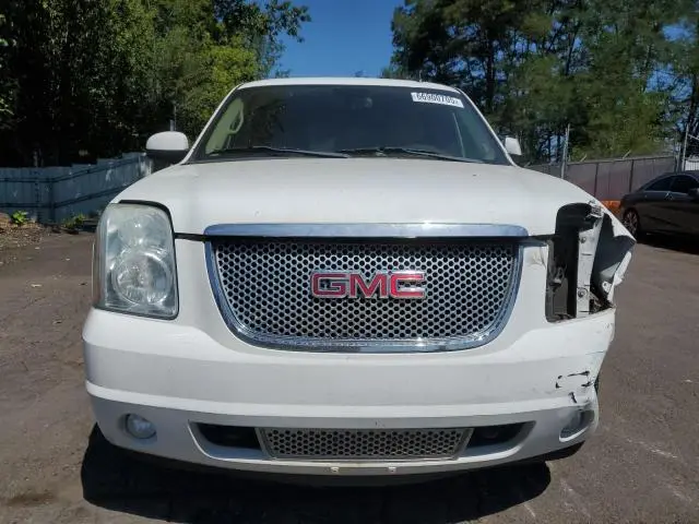 2011 GMC YUKON DENALI  