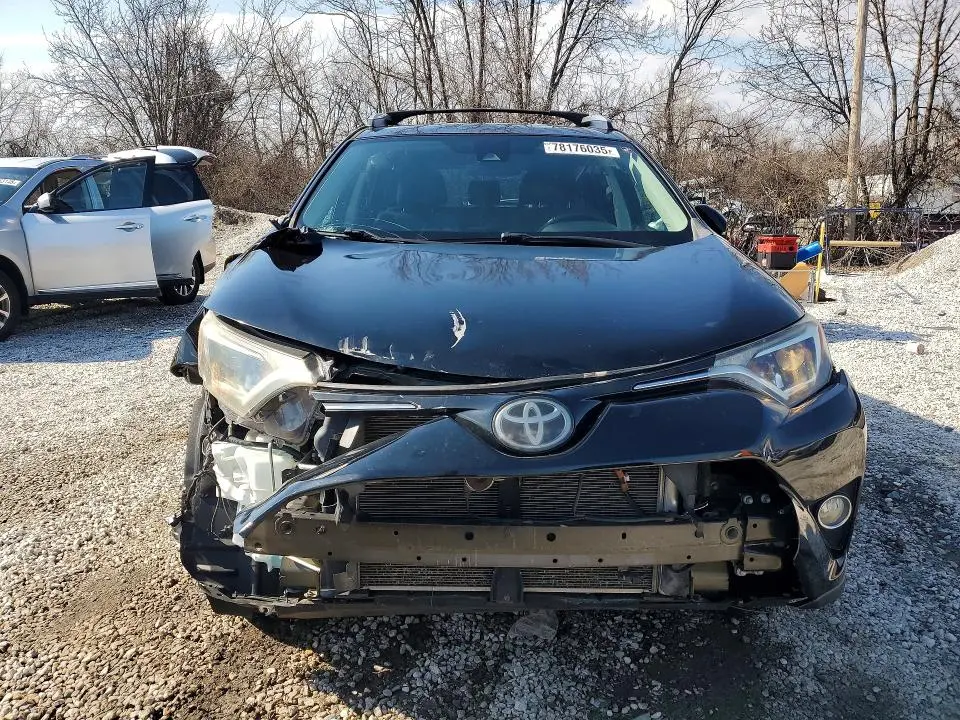 2017 TOYOTA RAV4 XLE  