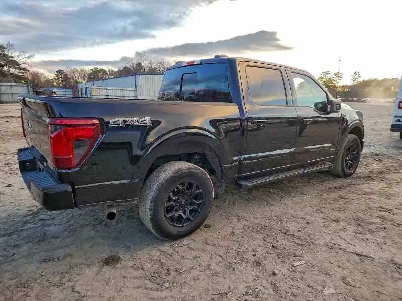 2025 FORD F150 XLT  