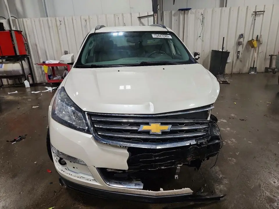 2013 CHEVROLET TRAVERSE LT  