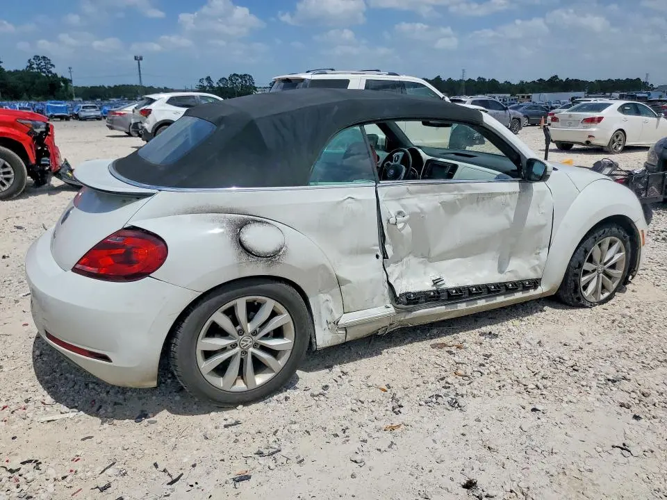 2017 VOLKSWAGEN BEETLE S/SE  
