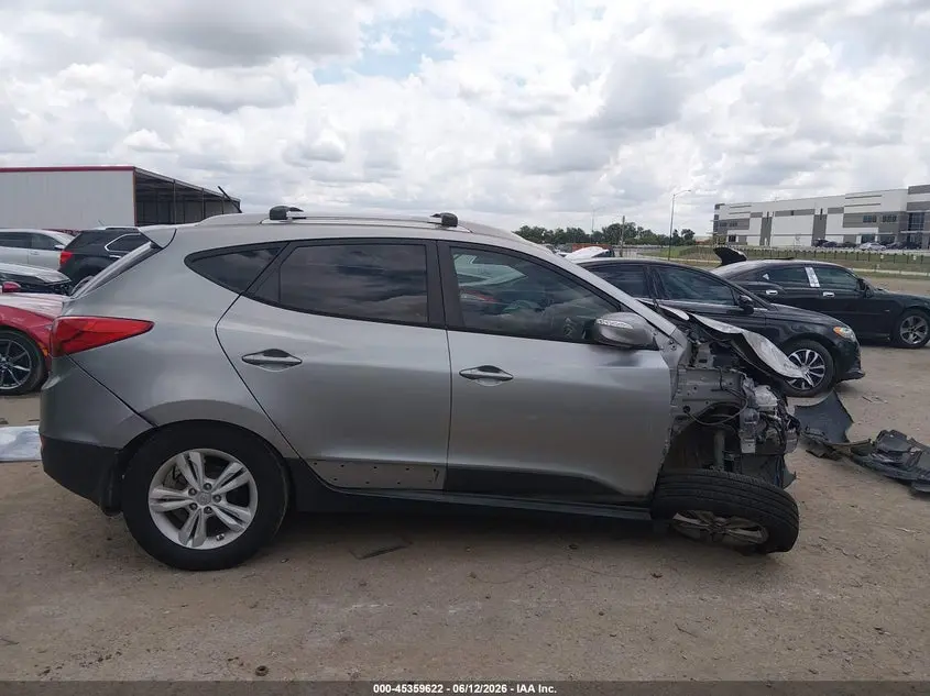 2012 HYUNDAI TUCSON GLS