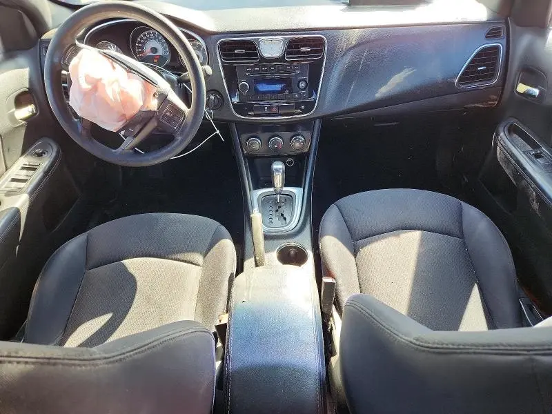 2013 CHRYSLER 200 LX  