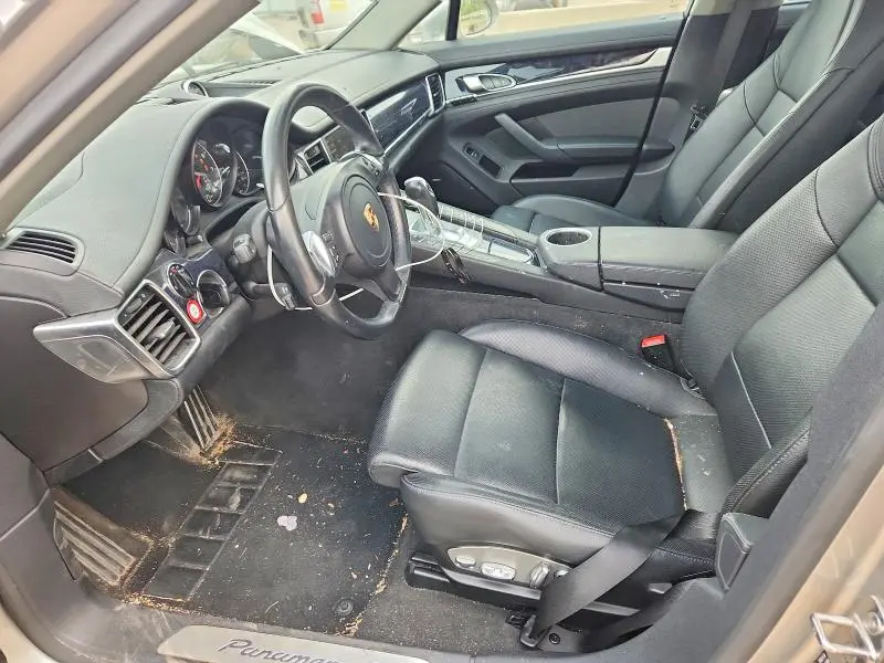 2013 PORSCHE PANAMERA 2/4  