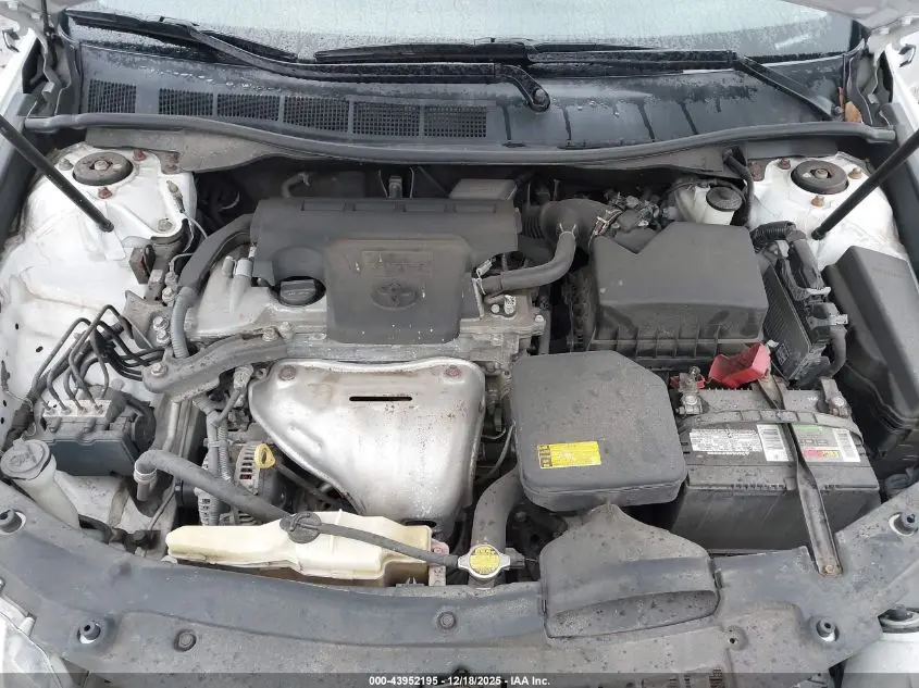 2013 TOYOTA CAMRY LE