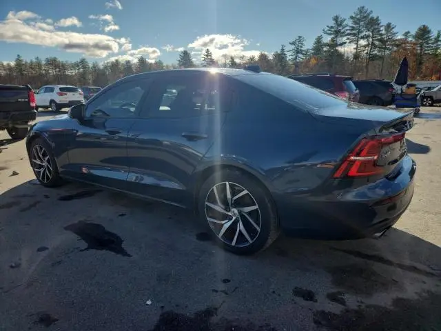 2019 VOLVO S60 T6 MOMENTUM  