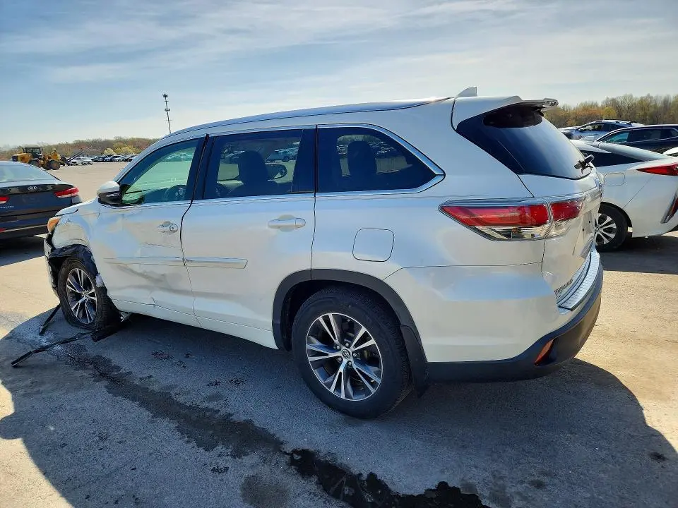 2016 TOYOTA HIGHLANDER XLE  