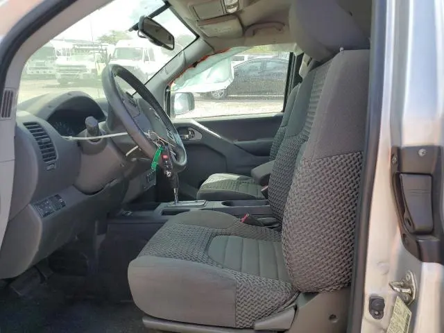 2017 NISSAN FRONTIER SV  