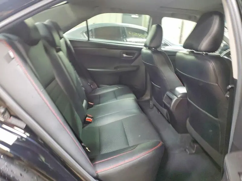 2017 TOYOTA CAMRY SE  
