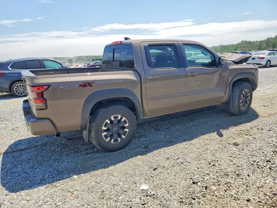 2024 NISSAN FRONTIER PRO-4X  