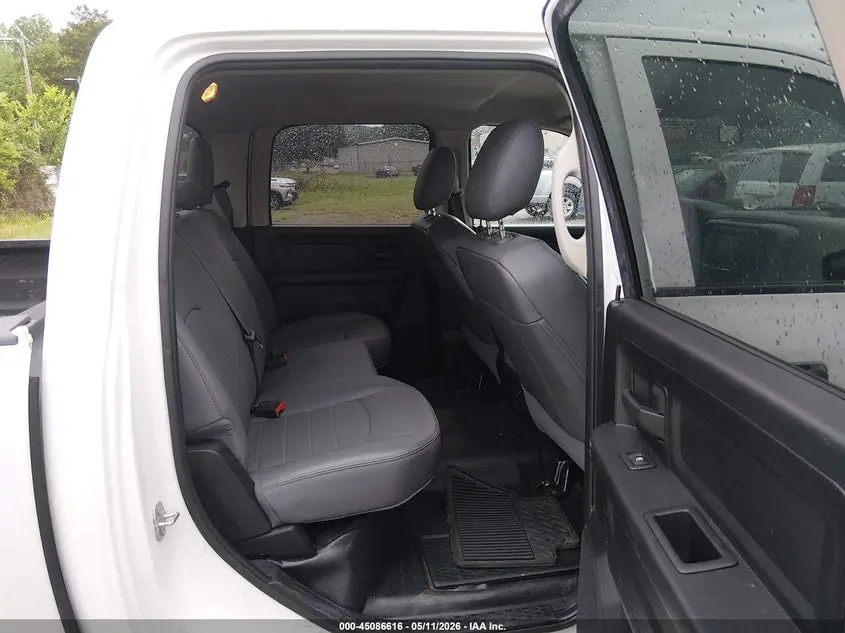 2020 RAM 1500 CLASSIC TRADESMAN  4X2 5'7 BOX