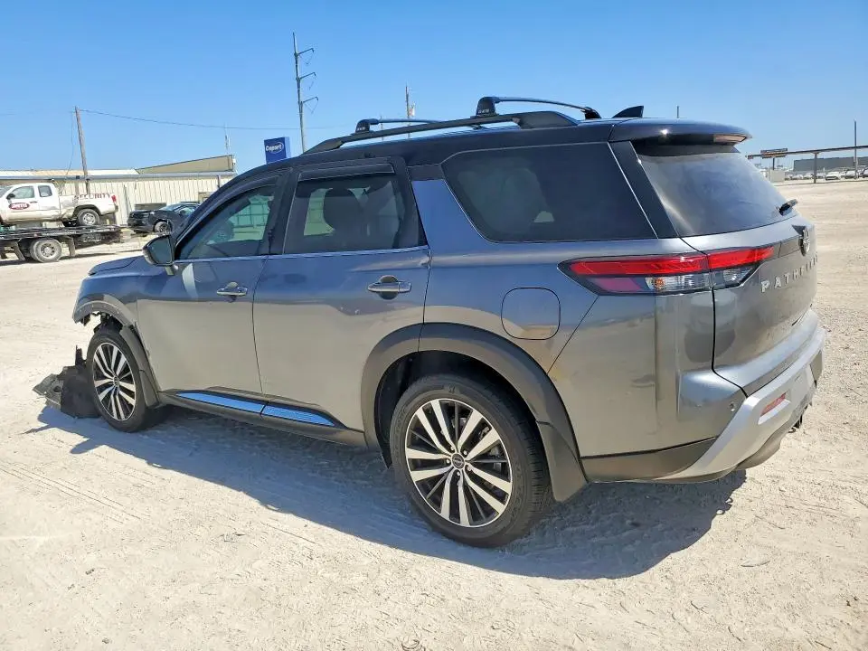 2023 NISSAN PATHFINDER PLATINUM  