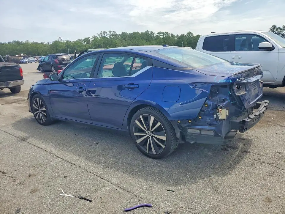 2019 NISSAN ALTIMA SR  