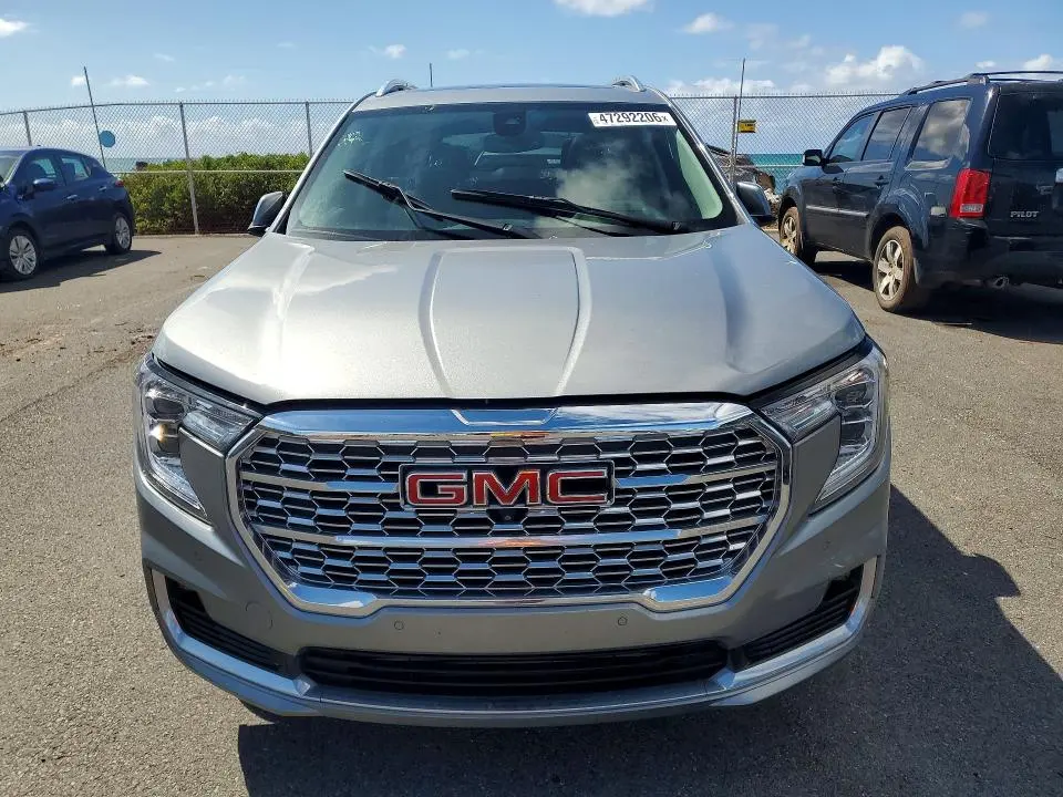 2023 GMC TERRAIN DENALI  