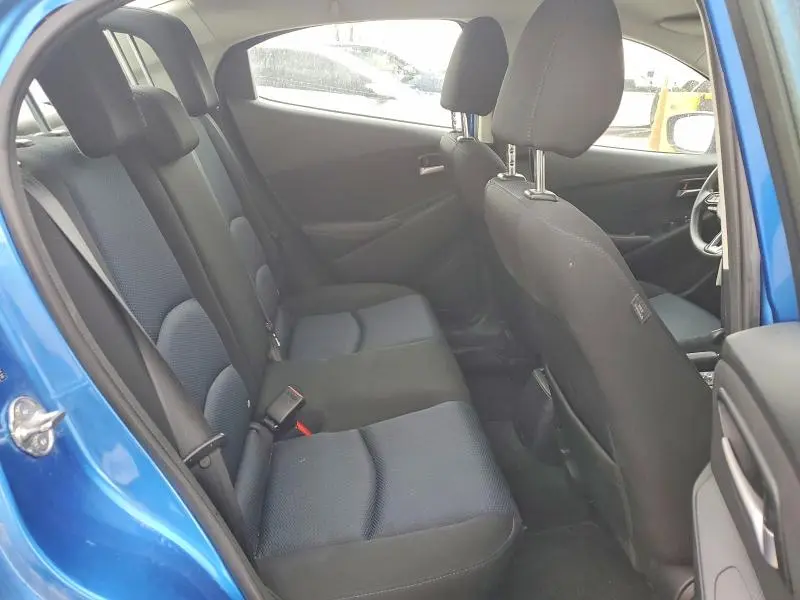 2019 TOYOTA YARIS LE  