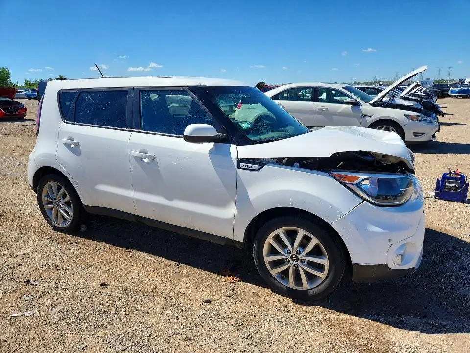 2017 KIA SOUL +  