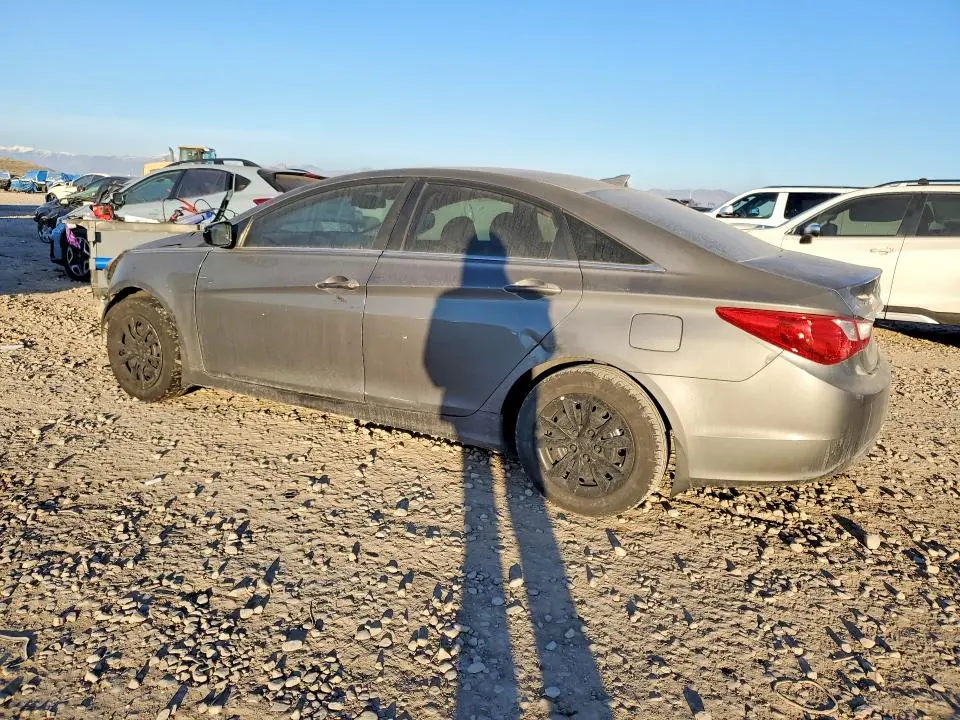 2013 HYUNDAI SONATA GLS  