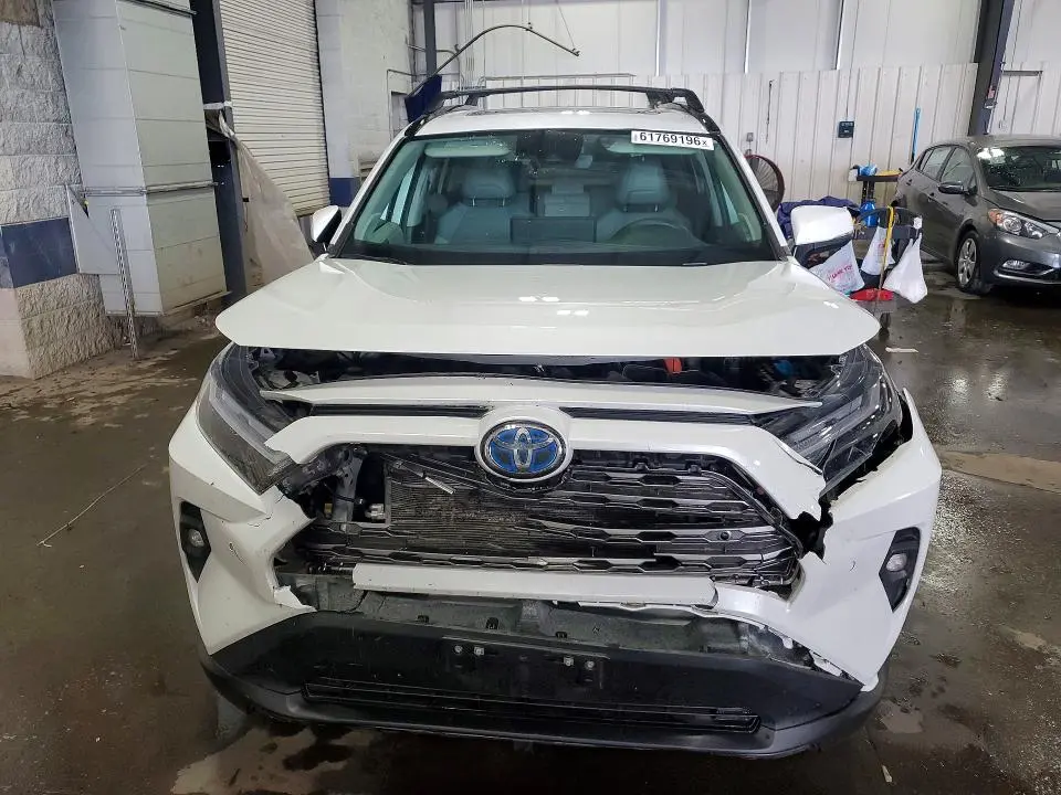 2024 TOYOTA RAV4 LIMITED  