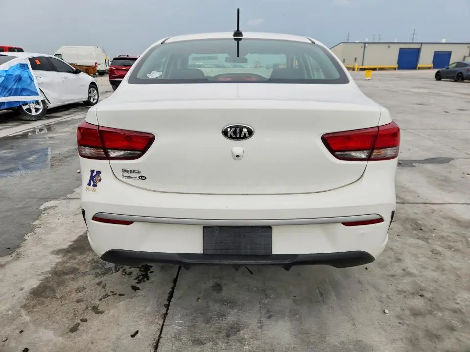 2021 KIA RIO LX  