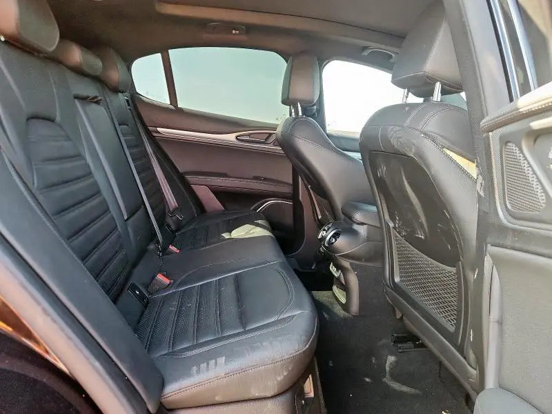 2021 ALFA ROMEO STELVIO TI  