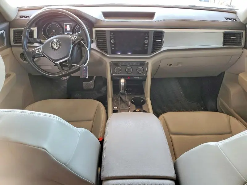 2018 VOLKSWAGEN ATLAS SE  