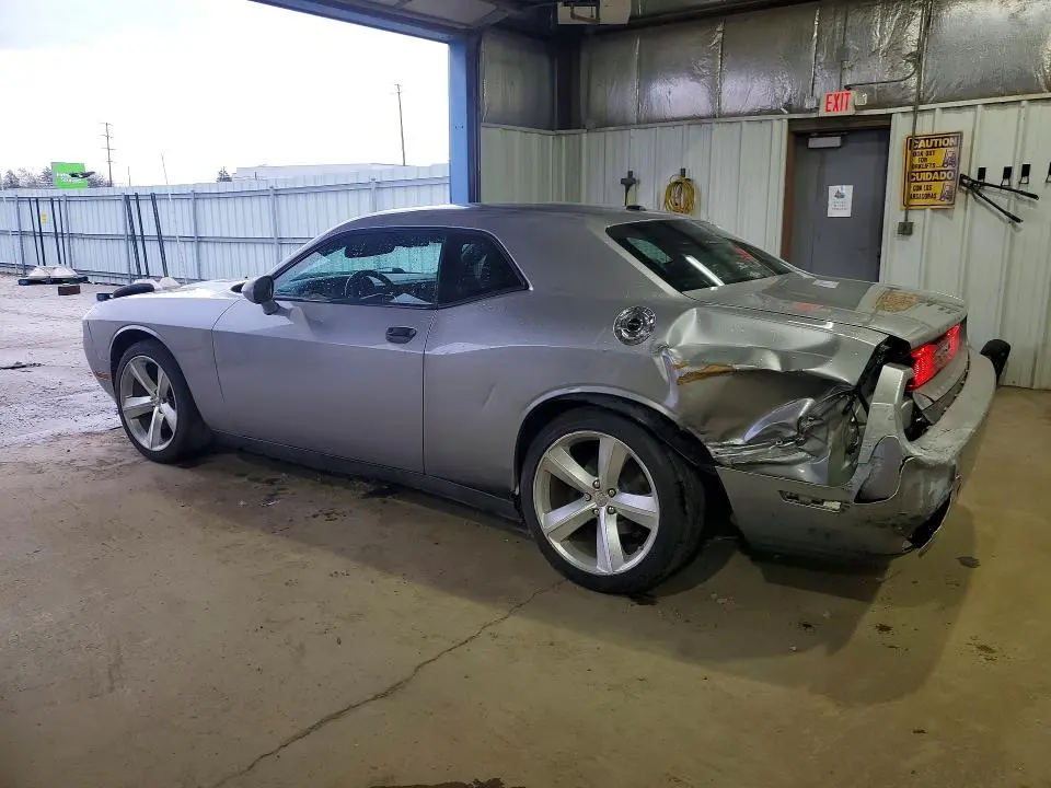 2013 DODGE CHALLENGER SXT  