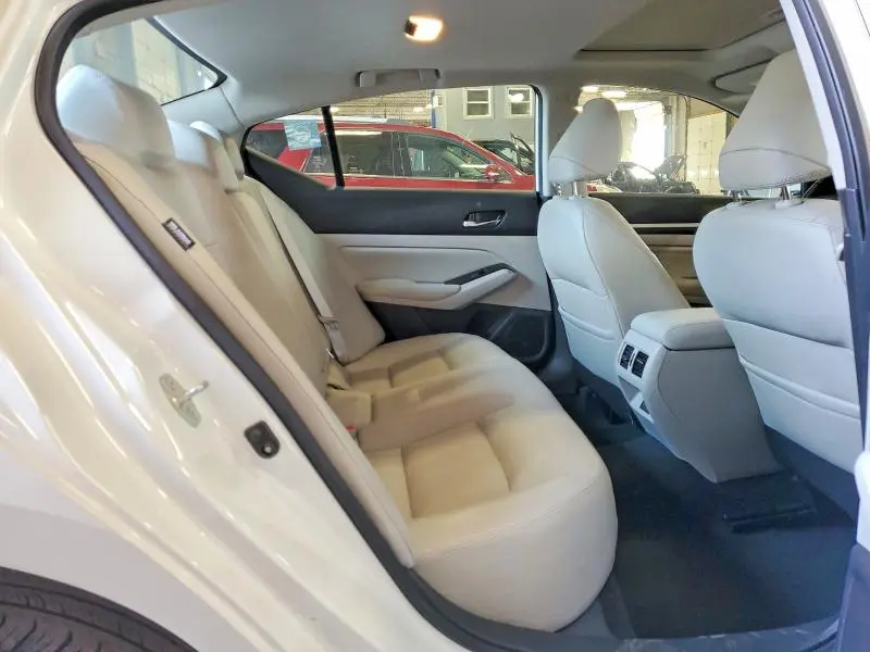 2021 NISSAN ALTIMA SL  