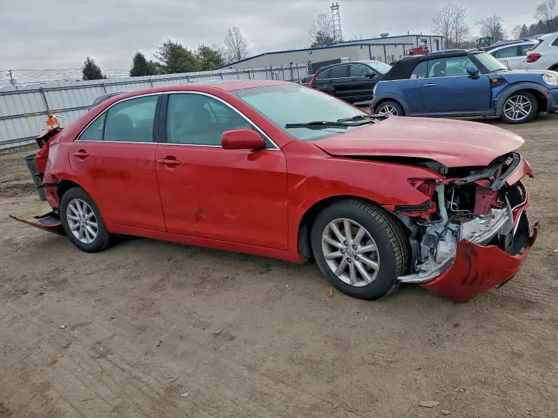 2010 TOYOTA CAMRY SE  