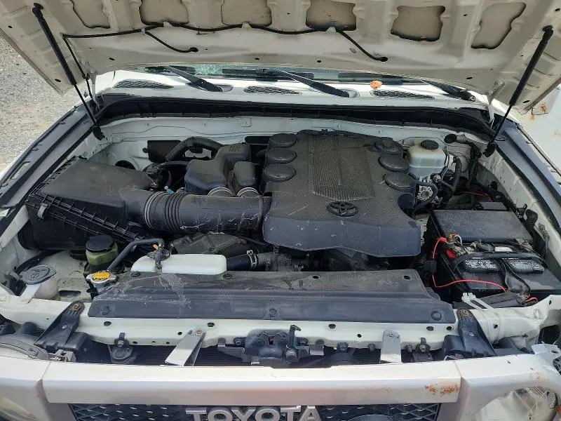 2011 TOYOTA FJ CRUISER BASE  