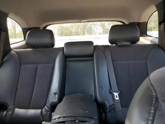 2011 HYUNDAI SANTA FE SE