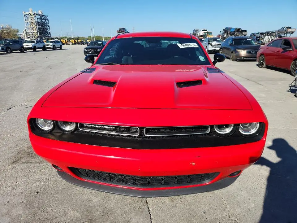 2018 DODGE CHALLENGER SXT  