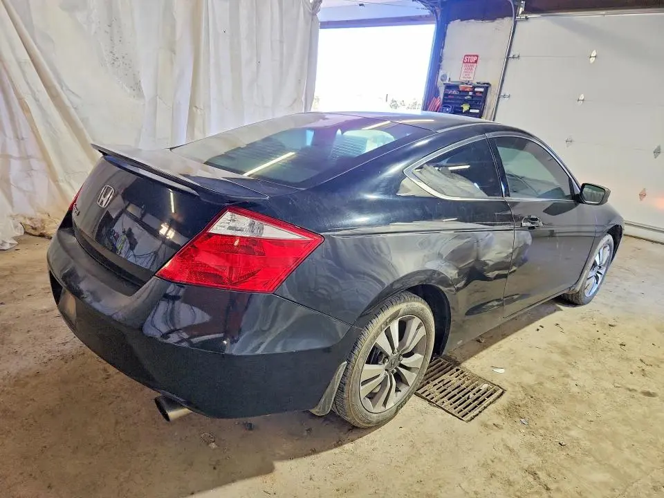 2010 HONDA ACCORD LX  