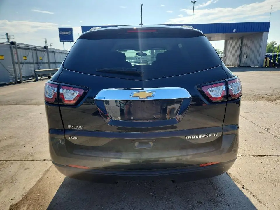 2014 CHEVROLET TRAVERSE LT  