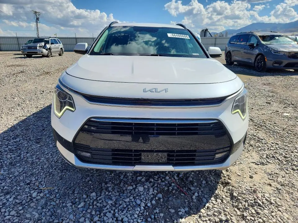 2023 KIA NIRO   