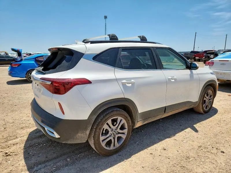 2023 KIA SELTOS S  