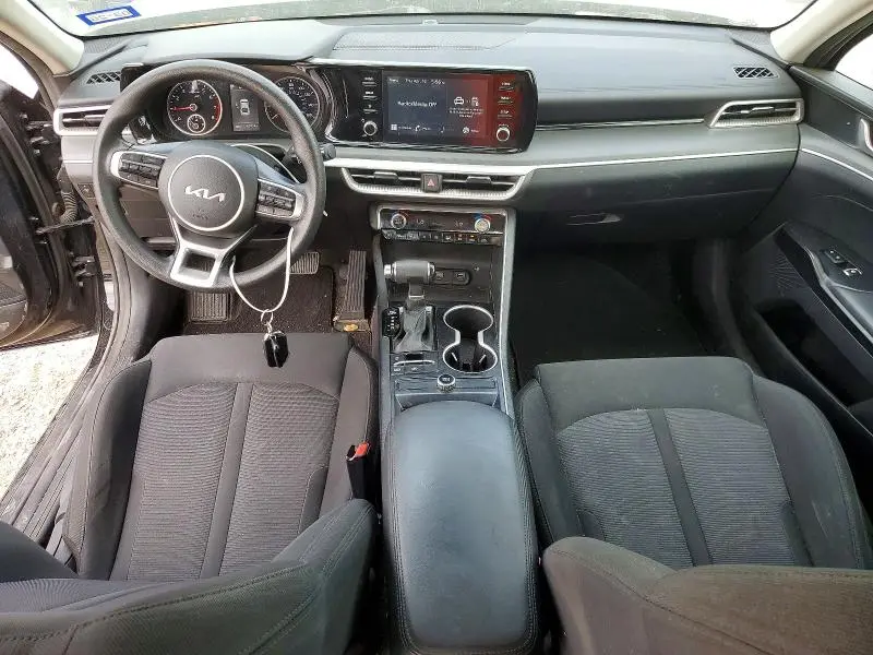 2022 KIA K5 LX  