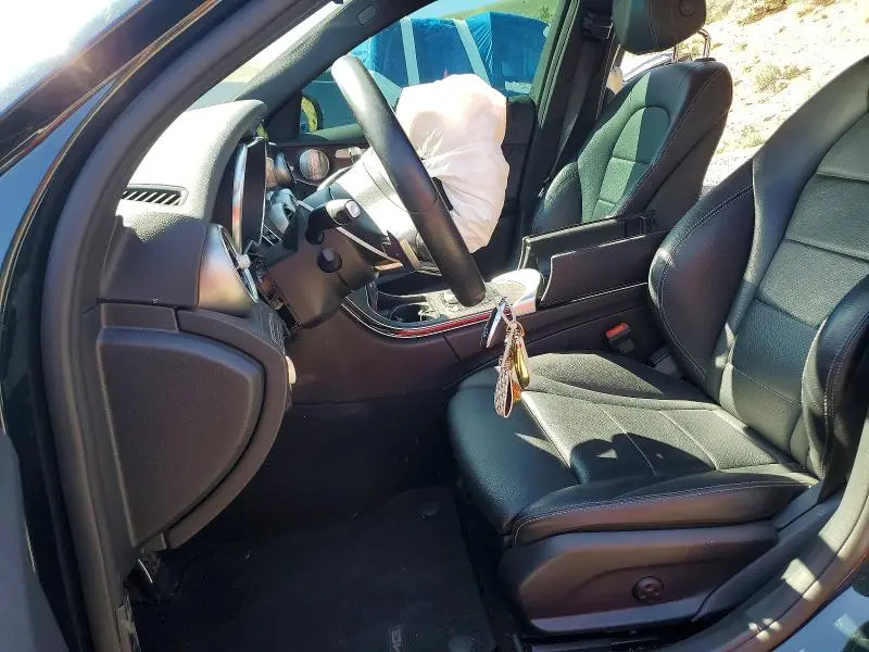 2019 MERCEDES-BENZ C 300  