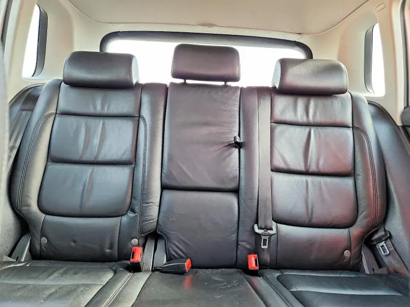 2011 VOLKSWAGEN TIGUAN S  
