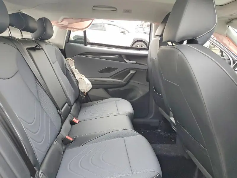 2025 VOLKSWAGEN TIGUAN SE  