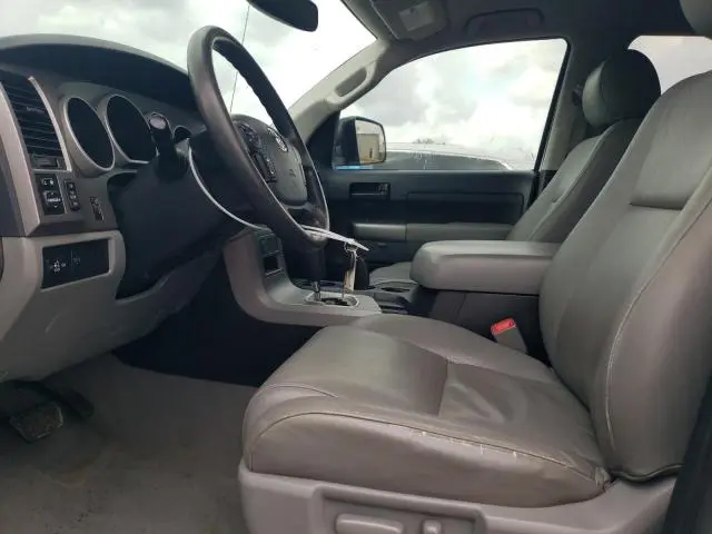 2011 TOYOTA TUNDRA CREWMAX SR5  