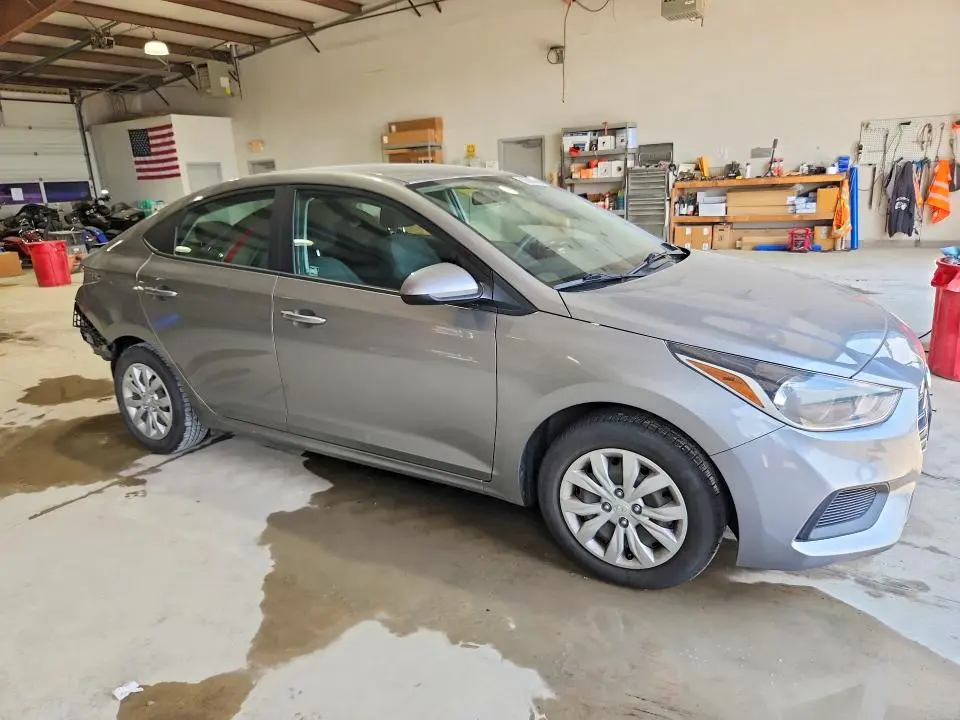 2021 HYUNDAI ACCENT SE  